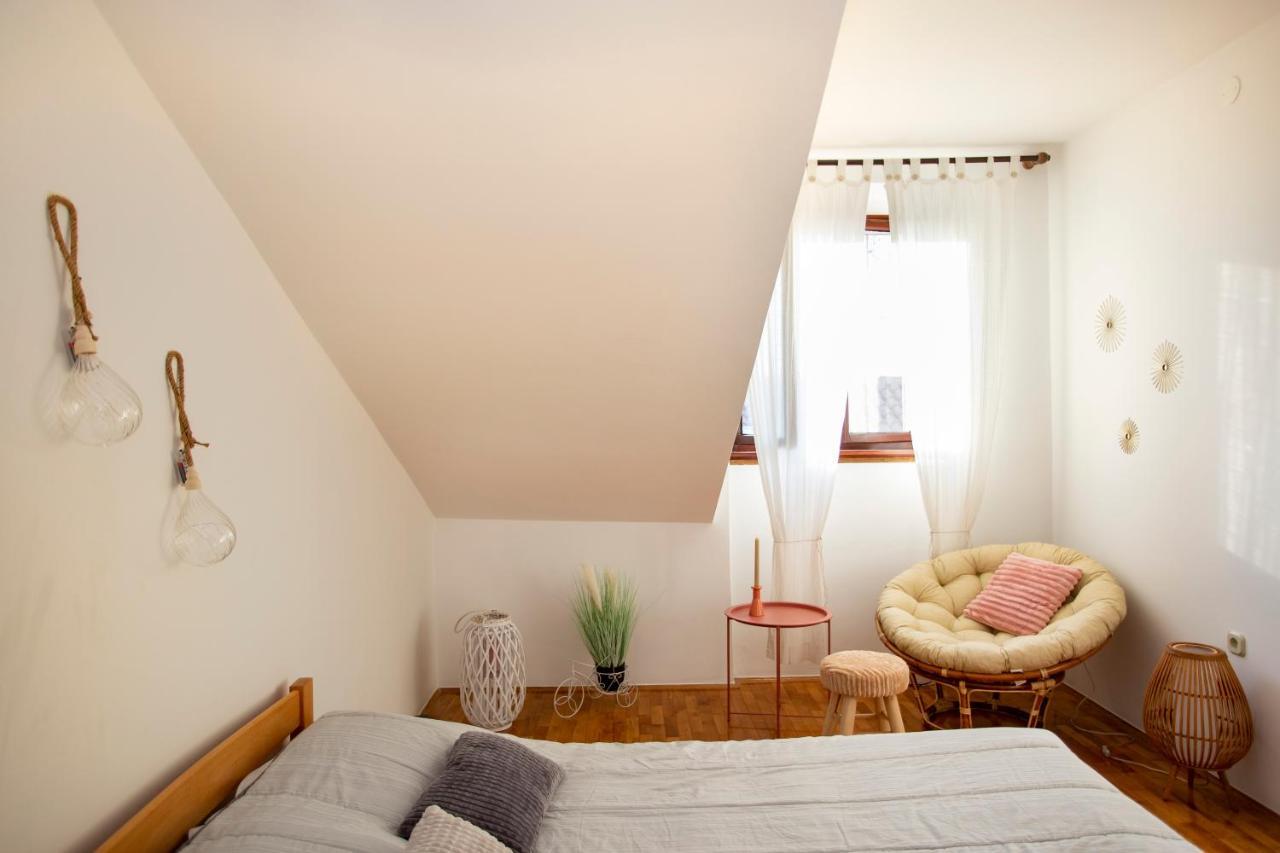 Apartment Kika พูลา ภายนอก รูปภาพ