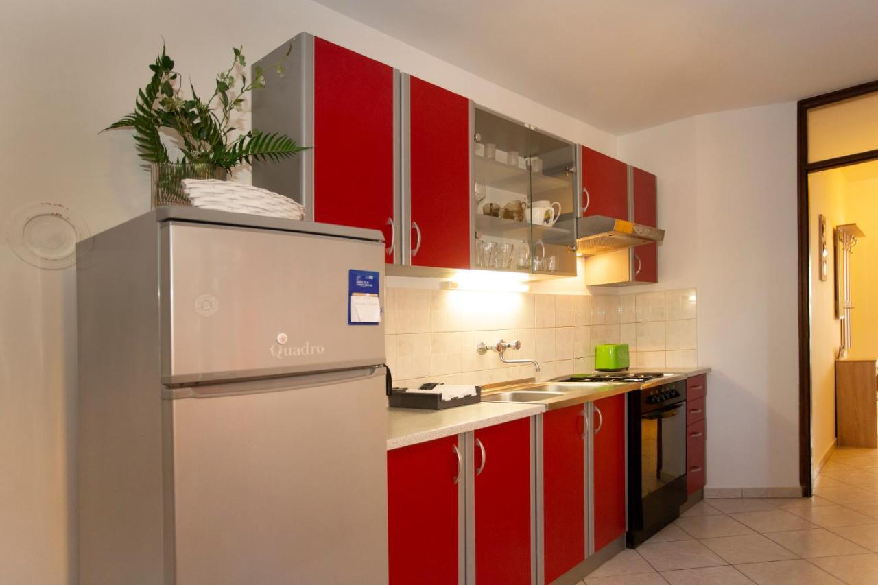 Apartment Kika พูลา ภายนอก รูปภาพ