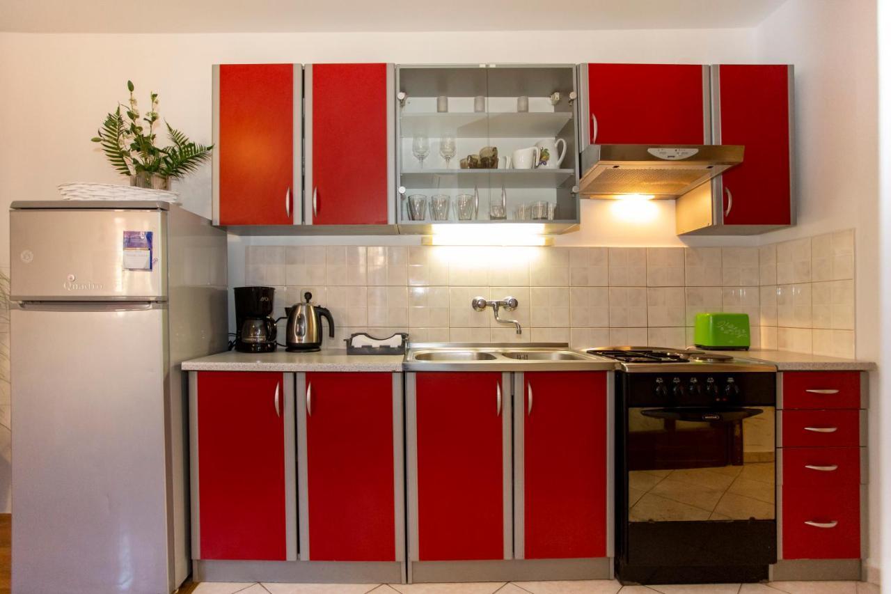 Apartment Kika พูลา ภายนอก รูปภาพ