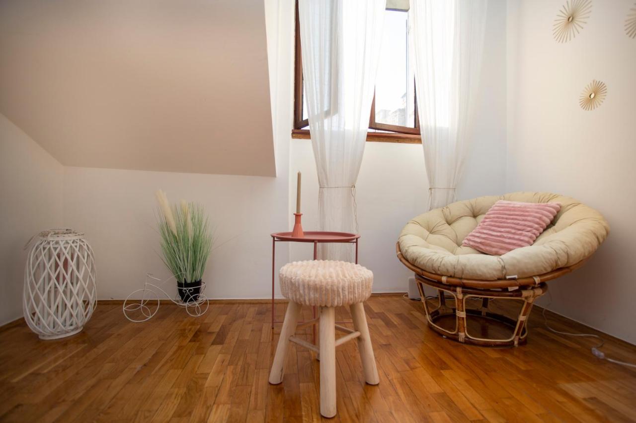 Apartment Kika พูลา ภายนอก รูปภาพ